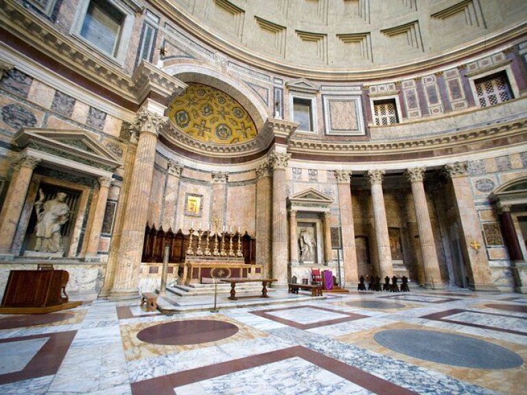 Fountains and Temples: the Trevi Fountain, the Pantheon and Navona Square Tour - Book this tour and see the essence of...