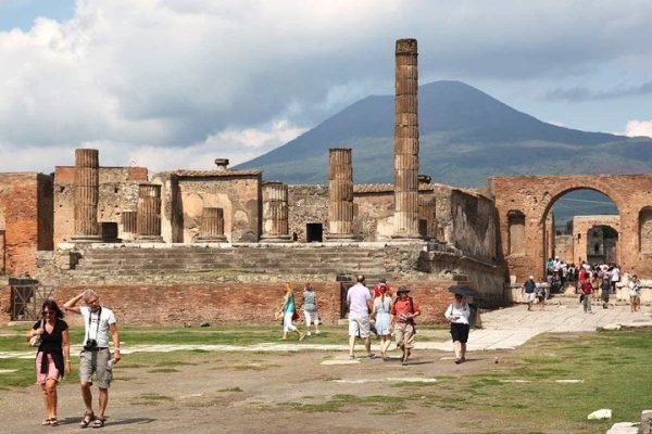 Pompeii & Herculaneum – Skip the line