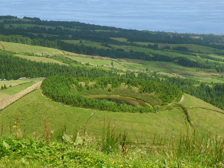 Full-Day Jeep Tour to Sete Cidades and Ferraria - After exploring several lakes around the area with an all-terrain ride...