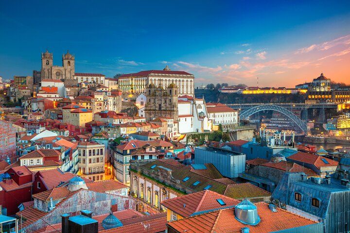 Jewish Porto Private Tours - There is a story we want to tell you. A story revealed by the great masters forever preserved in endless secrets.