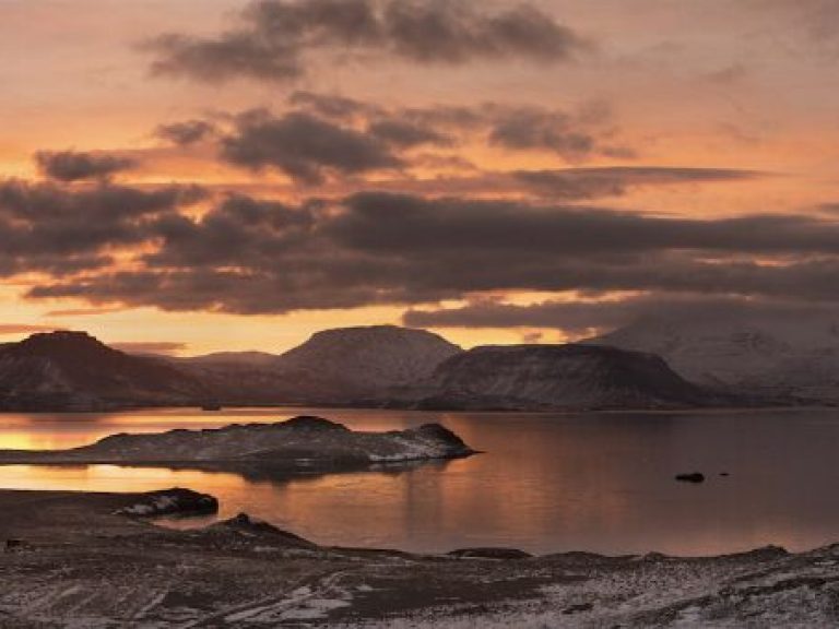 Hike to Mount Esja and Hvalfjordur & Hvammsvik Hot Springs - This is Private Driving Tour to Mount Esja, with a roughly 2 hour hike included and then off to Hvalfjordur & Hvammsvik Hot Springs.