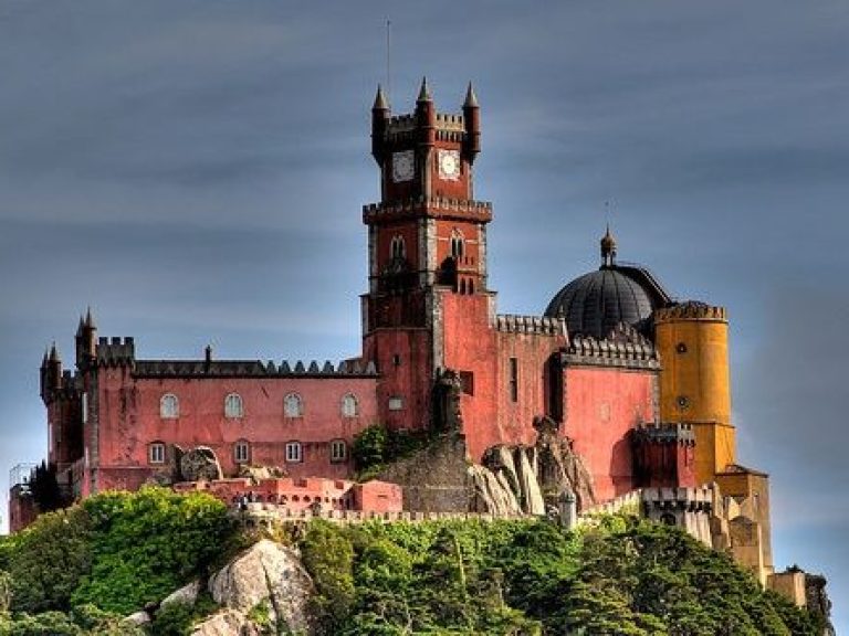 Sintra Rural & Coast Experience - This will be a different tour, full of beautiful landscapes and adventures, which will...