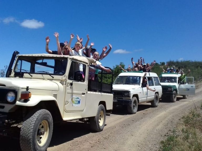 Sunset with Tasting Jeep Safari in Algarve - Discover the Algarve countryside aboard a 4WD Jeep. This tour highlights the...