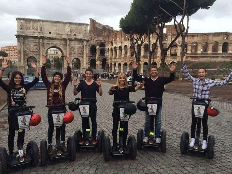 Hills of Ancient Rome Segway Tour - Rome wasn't built in a day but you can see its glory in just a few hours. Ancient Rome will take shape before your eyes as your Segway brings you up and down the city’s famous 7 hills, discovering many monuments and hidden sites of the 'eternal city'.