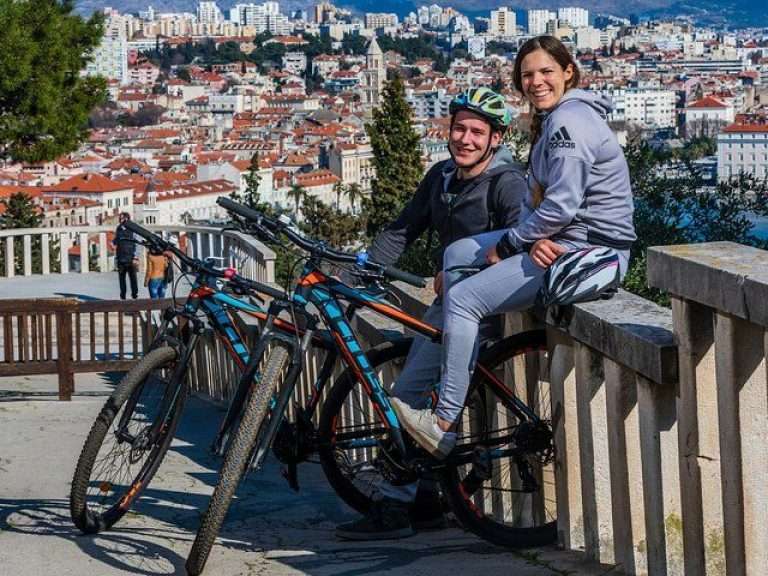 Split City Bike Tour - Get to know the spirit of the city through our bike tour! Your Split adventure begins in the labyrinth...
