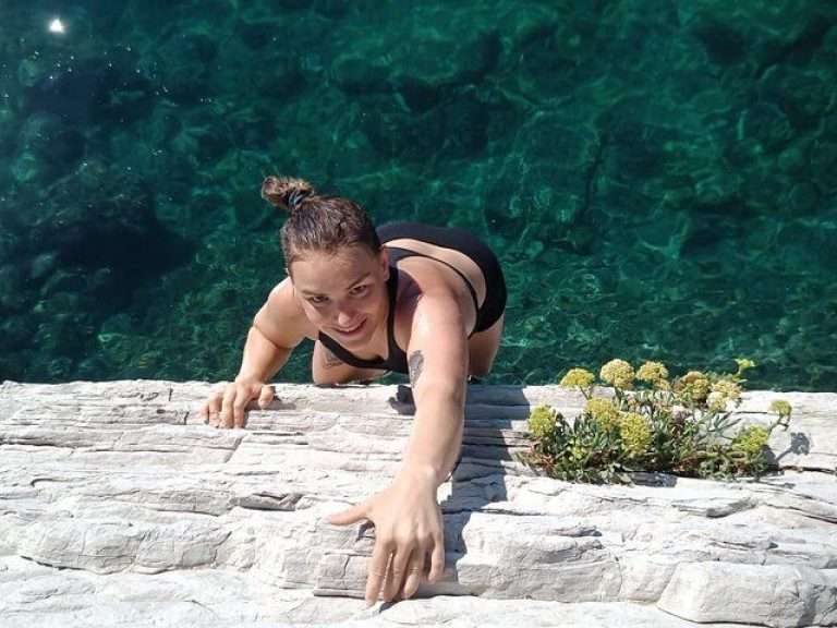 Deep Water Solo and Cliff Jumping Tour in Split  - If you want to escape the summer heat and have a fun and adrenaline...