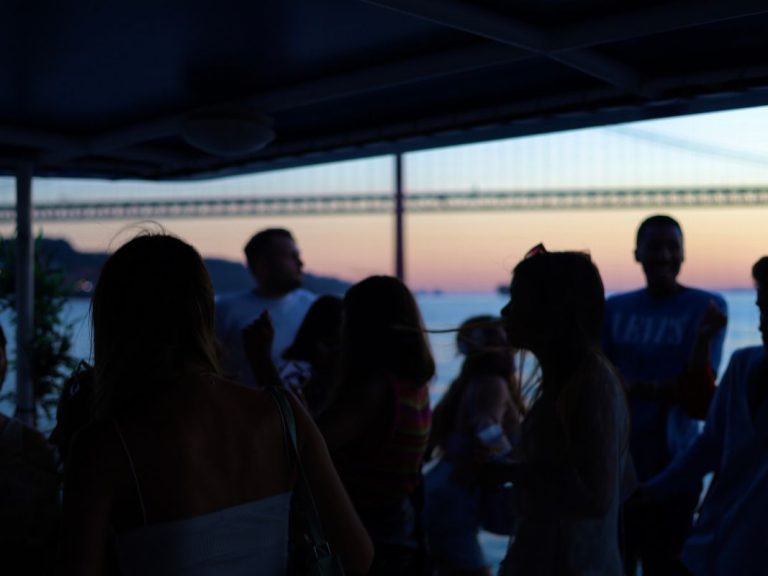 Lisbon Sunset Catamaran Tour - Embark with us on a sunset experience on the Tagus River in Lisbon. Come on a ride on one...