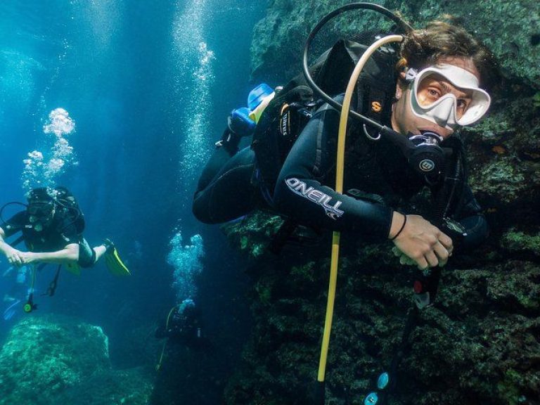 Half-Day Athens Scuba Diving Experience for Certified Divers - Enjoy a day away from the hustle and bustle of the city...