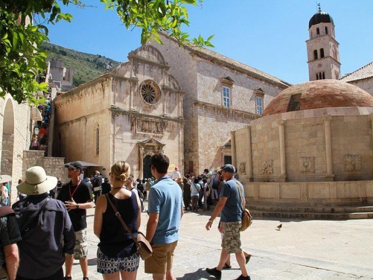 Discover the Old Town Walking Tour - There are few places in Europe where medieval walls, red-tiled roofs and marble streets...