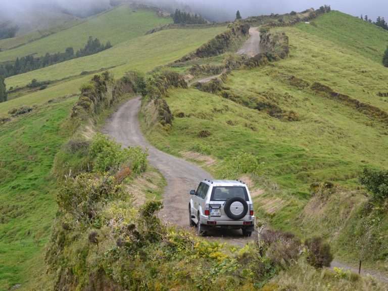 Full-Day Jeep Tour and Canyoning - Lagoa do Fogo and Ribeira dos Caldeirões - Cruise around São Miguel in an off-road...