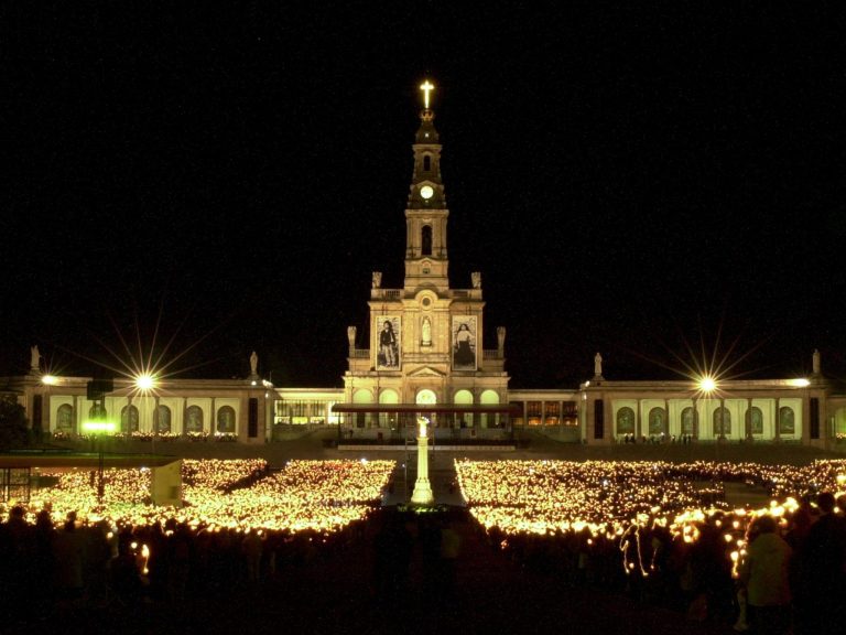 Fátima Tour - Half Day Private Tour - Without a private car, visiting Fatima from Lisbon can be a challenge.