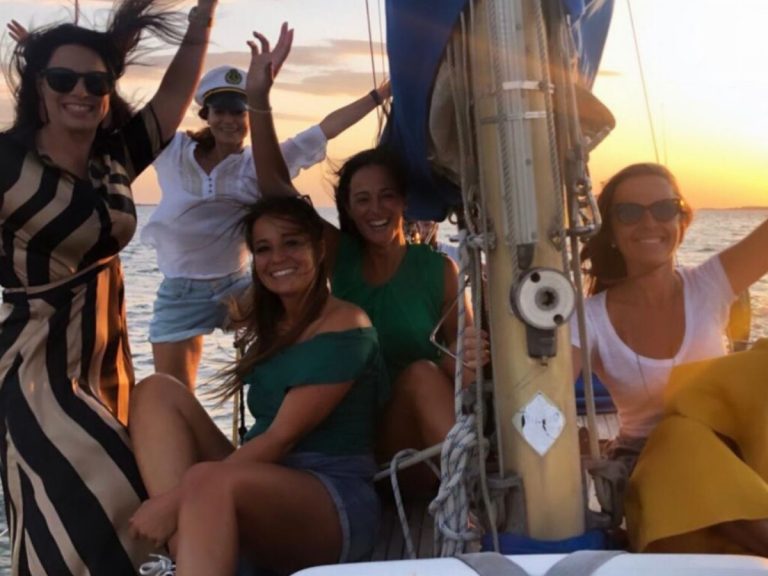 Shared Sailboat Boat Tour - Come take a sailboat ride on the Tagus River and get another perspective of Lisbon, Almada...