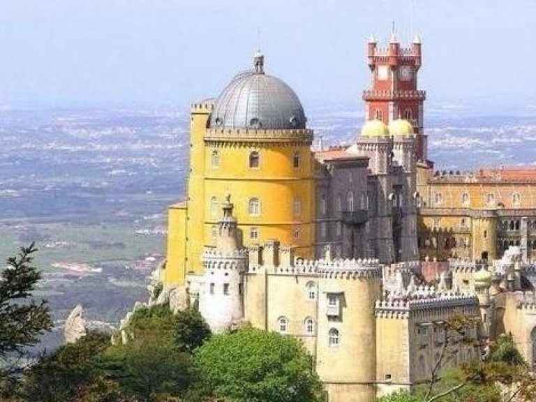 Sintra, Cabo da Roca, Cascais and Estoril Private Tour - Get more out of your time in Lisbon by taking a day out to visit...