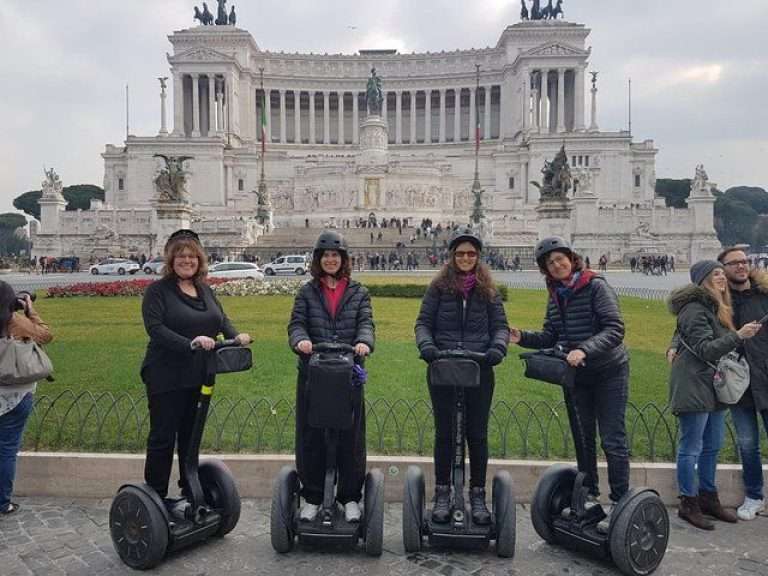 Rome City Center Segway Tour - This tour is absolutely perfect if you would like to quickly know Rome's historical center...