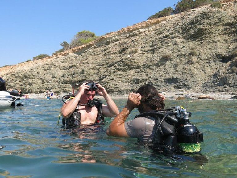 Private Discover scuba diving for beginners in Athens - Have you always wondered what it’s like to breathe underwater?