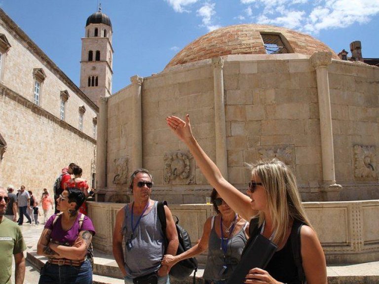 Discover the Old Town Walking Tour - There are few places in Europe where medieval walls, red-tiled roofs and marble streets...