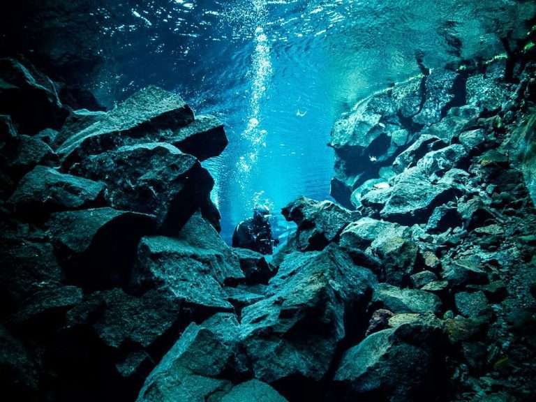 Diving in Silfra Fissure - Meet on location  | Free photos - Diving Silfra is your opportunity to dive the famous Silfra...