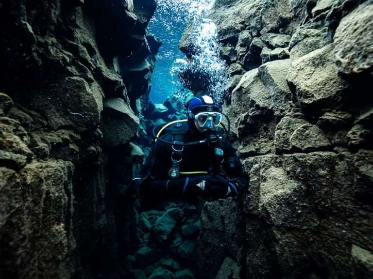 Diving in Silfra Fissure - Meet on location  | Free photos - Diving Silfra is your opportunity to dive the famous Silfra...