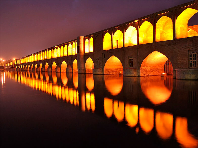 Situated in the heart of Isfahan, the beautiful Si-o-se-pol symbolizes the richness of Iranian architecture. Built during the Safavid Era, this historical landmark is more than just a bridge; it's a manifestation of culture and artistry.