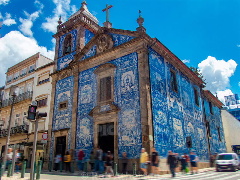 Porto Travel Guide: The intricate ceramic tiles, or Azulejos, are not just decorative elements but a significant part of Porto's architectural identity. Visit the Museu Nacional do Azulejo or simply walk around the city to admire these works of art.